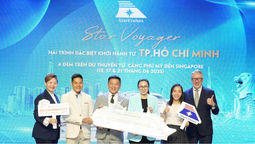Dream Cruises management, Ho Chi Minh City Tourism Centre, Singapore Tourism Board in Vietnam and the cruise line’s appointed local representative, Golden Star Travel, launching the Star Voyager sailings from Phu My port.
