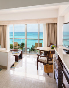 Grand Fiesta Americana Coral Beach