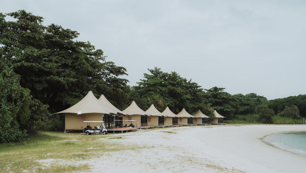 Into the Woods on Lazarus Island offers nine luxury glamping tents – six for couples and three for families – featuring air-conditioned interiors, kitchenette, and beachfront views Into the Woods on Lazarus Island offers nine luxury glamping tents – six for couples and three for families – featuring air-conditioned interiors, kitchenette, and beachfront views