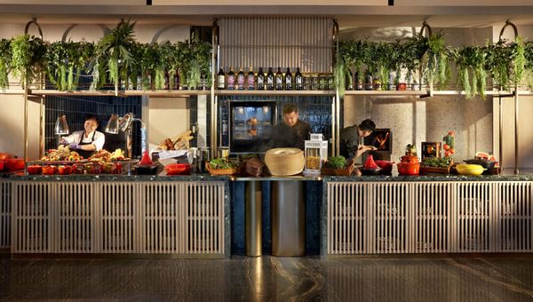 Live cooking stations at Momentus Hotel Alexandra’s buffets contribute to better portion and quality control. Live cooking stations at Momentus Hotel Alexandra’s buffets contribute to better portion and quality control.