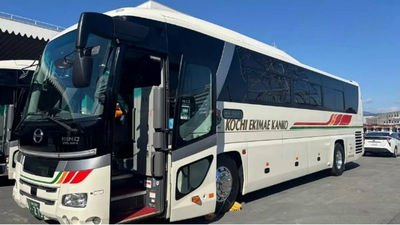 The double-decker ‘Deep Sleep’  bus accommodates  24 passengers in bunk beds.