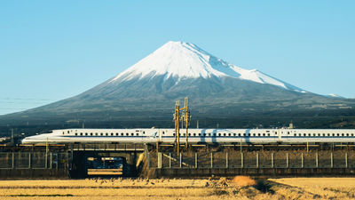The Welcome Suica app can be used for public transport, including JR trains, Shinkansen tickets, and payments at vending machines, stores, and other services across Japan.
