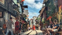 Over 80% of travellers from Philippines, Indonesia, and Vietnam prefer entrusting their domestic vacations to travel agencies.