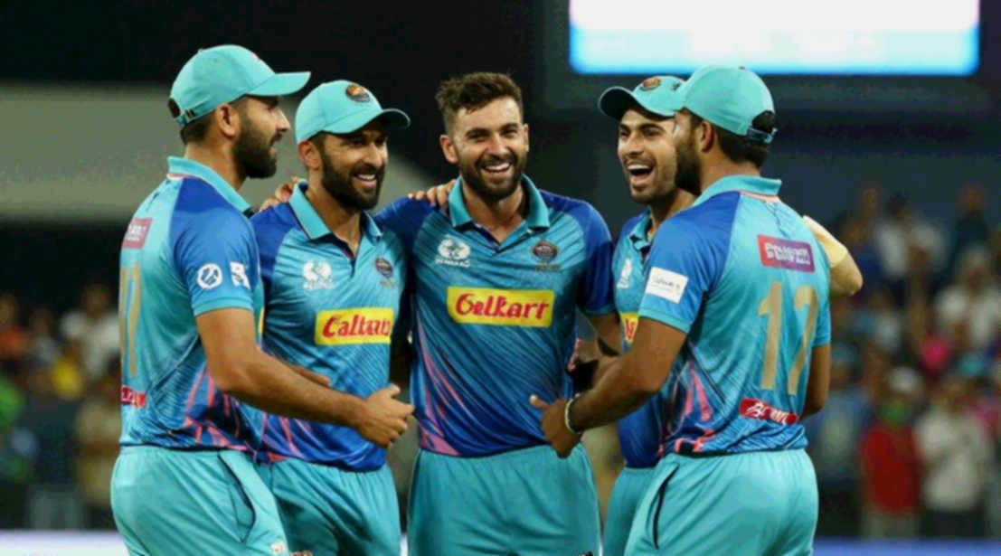এম এ আজিজ স্টেডিয়ামের নীরবতা: বাংলাদেশ প্রথম যে মাঠে টেস্ট জিতেছিল, সেটি কেন আজ ক্যালেন্ডারের বাইরে