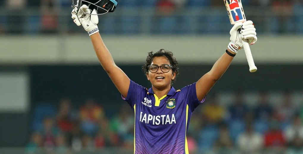 খালি চেয়ার, ভরা গ্রুপ চ্যাট: ধনঞ্জয় ডি সিলভার অধিনায়কত্ব ছাড়া ও শ্রীলঙ্কার অসমাপ্ত উত্তরাধিকার