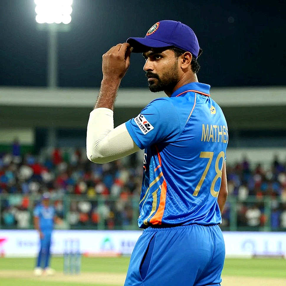 আবুধাবির লাঞ্চ-ব্রেক থেকে বিপিএল: লাহোর কালান্দার্সের প্রবেশ-কৌশল ও সংকটে থাকা বাজারের হিসাব