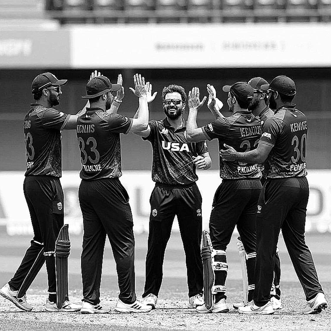 বৃষ্টির বিরতিতে লেখা হয়েছিল যে স্কোরবোর্ড কখনো দেখাতে পারে না
