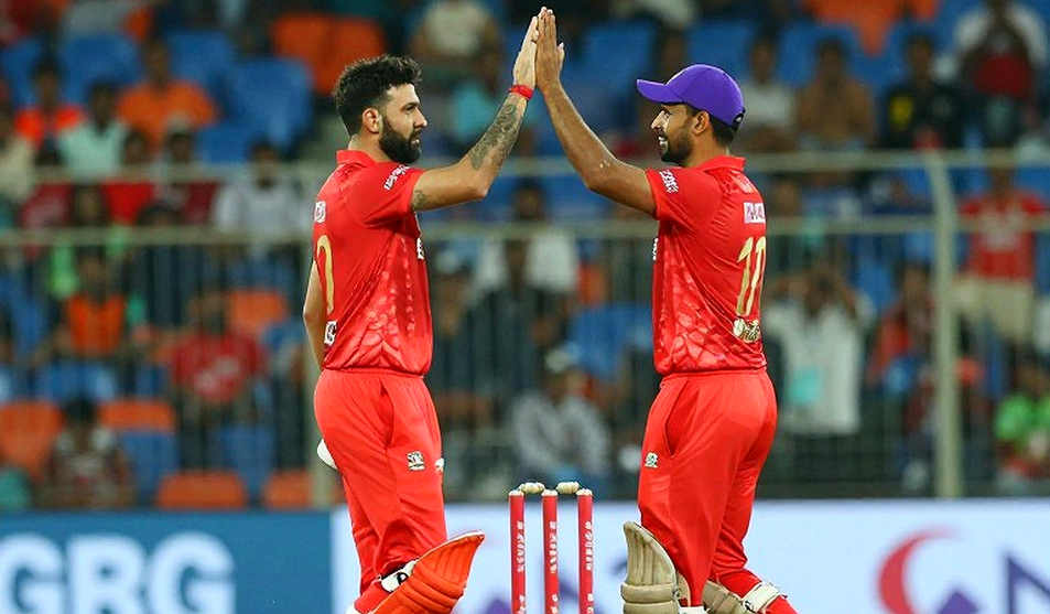 খালি স্কোরবুকের পাঠ: ক্রিকেটের স্মৃতি, যাচাই আর লেজারের হিসাব