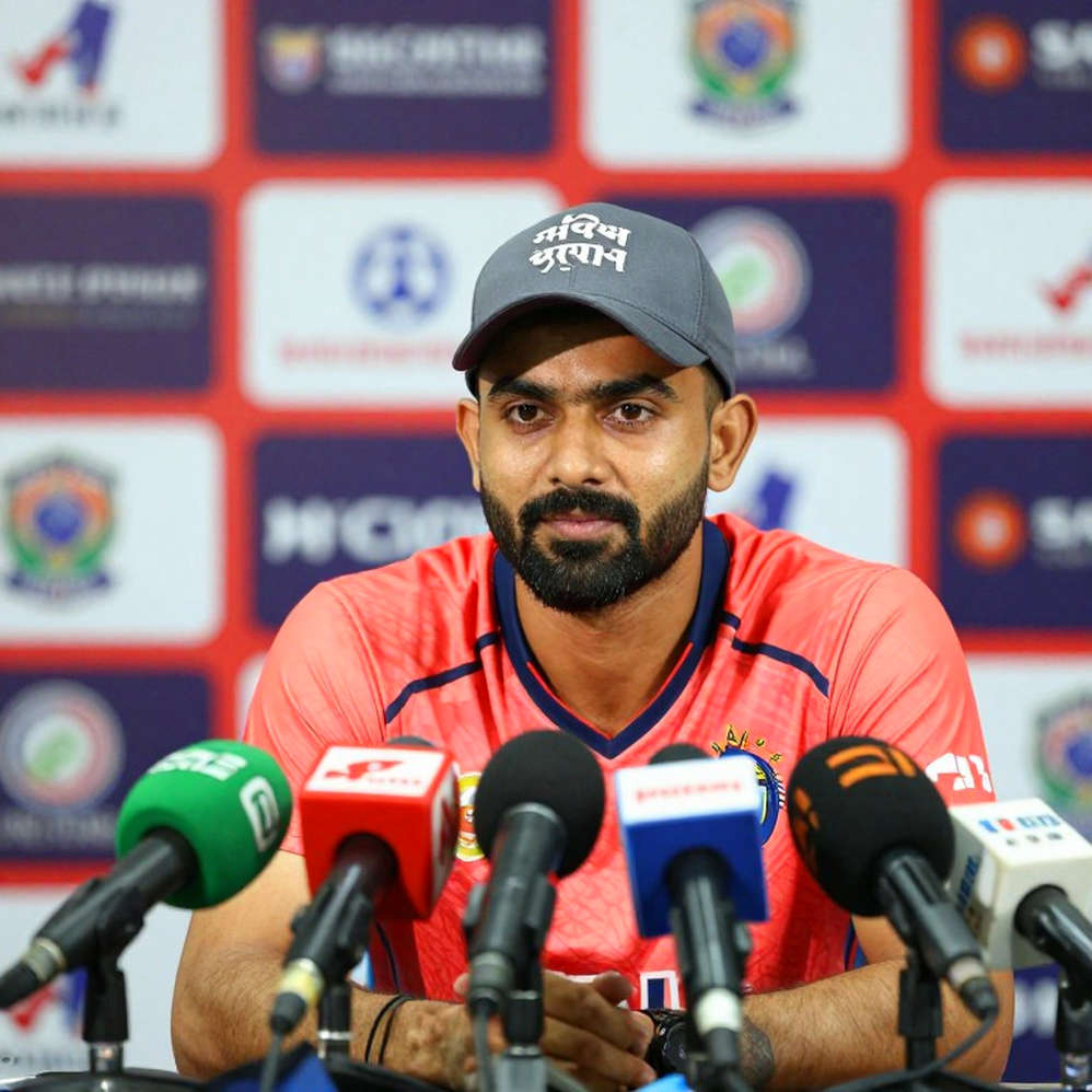 বল যত শক্ত, লিভারেজ তত বেশি: দক্ষিণ আফ্রিকায় হেজলউডের পুরোনো বলের অর্থনীতি